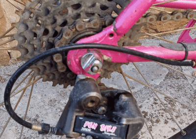 Certains soudent l'alu. Chez Reflex, on le colle !